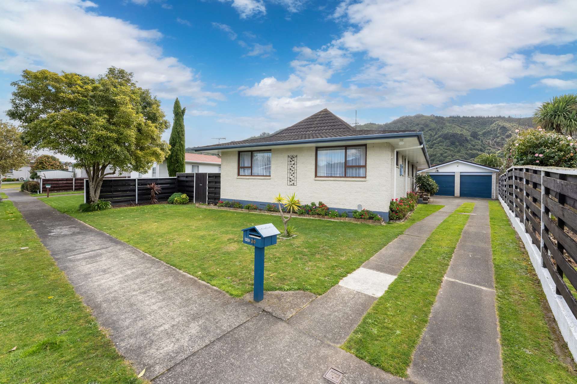 30 Omaha Grove Totara Park_0