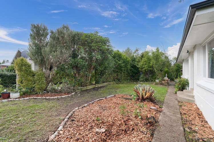 131 Black Road Otatara_14