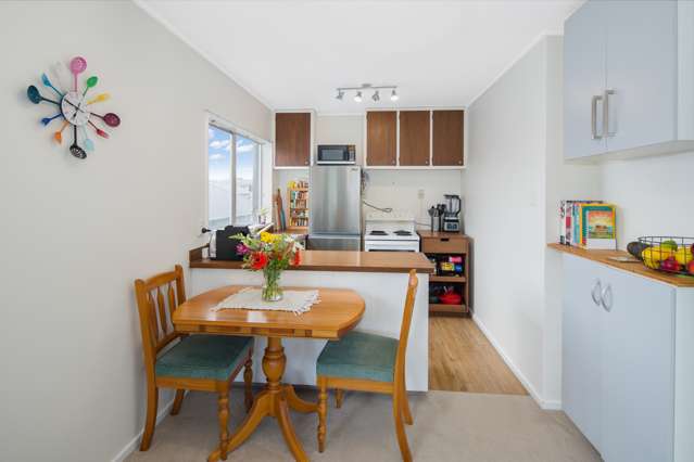 4/218 Onepu Road Lyall Bay_3