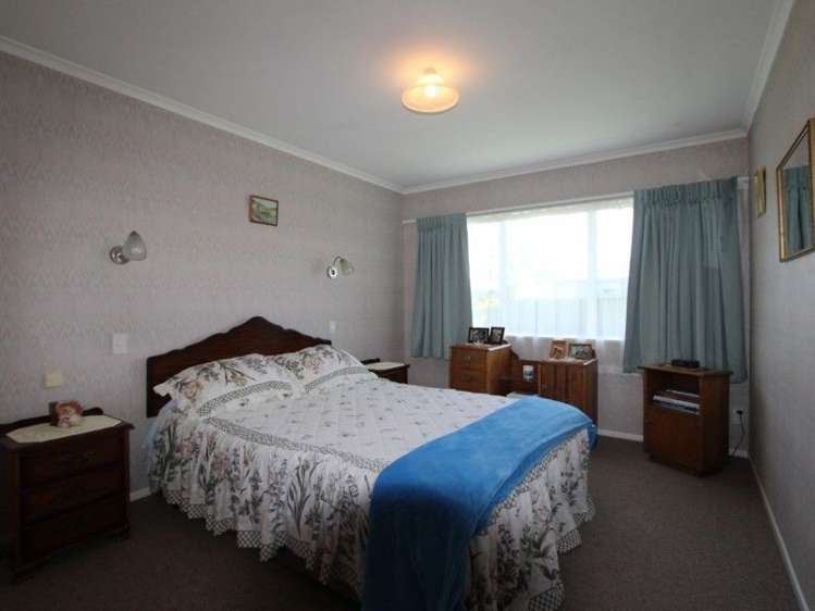 2 Peppertree Lane Pahiatua_3