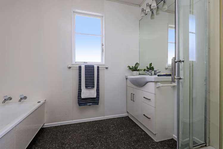 24 Magdalen Crescent Pirimai_13