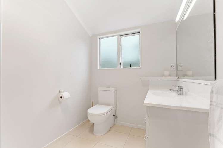 44 Kath Hopper Drive Orewa_14