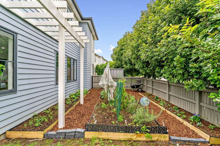 1 Saddleback Crescent Papakura_12