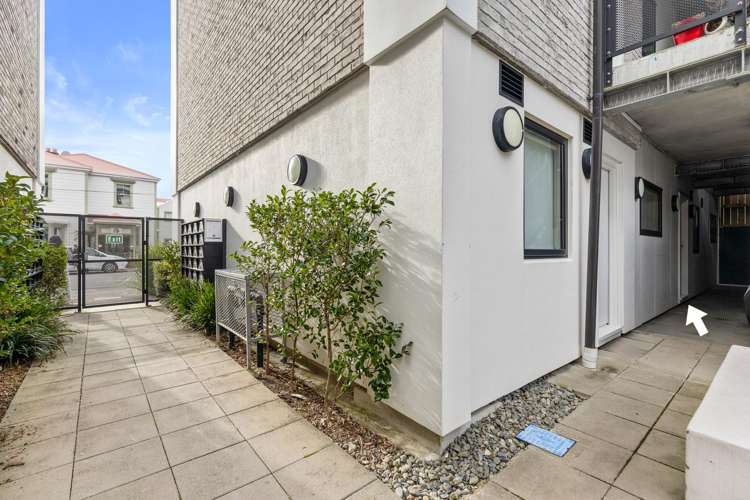 2B/16 Constable Street Newtown_7