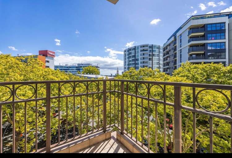 4C/100 Greys Avenue Auckland Central_3