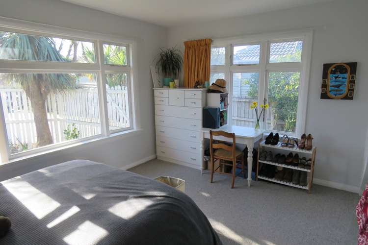 65 Coopers Road Dallington_6