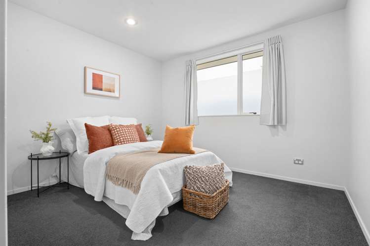 17 + 17A Barwick Place Huntington_12