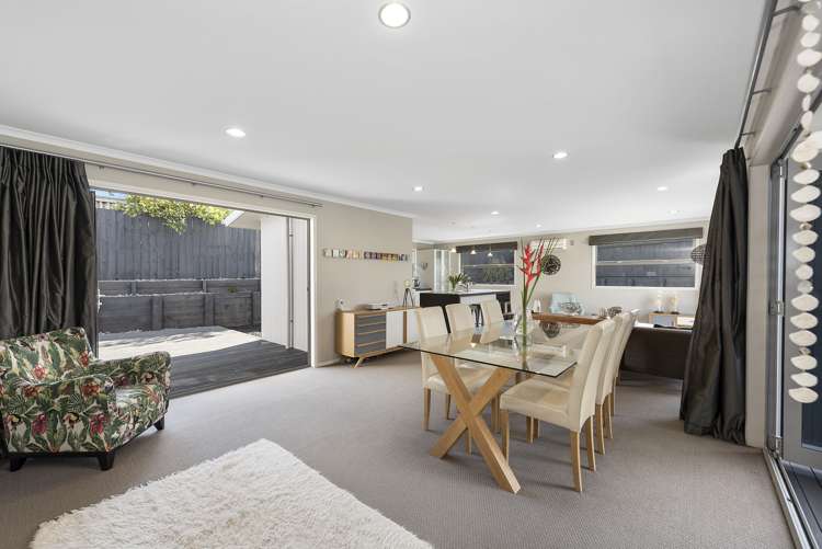 31 Heathfield Avenue Huntington_12