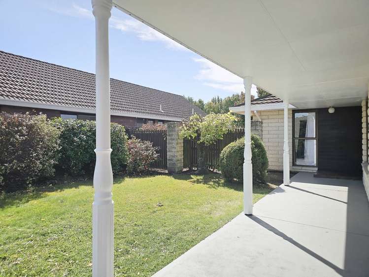 18 Regency Crescent Redwood_1