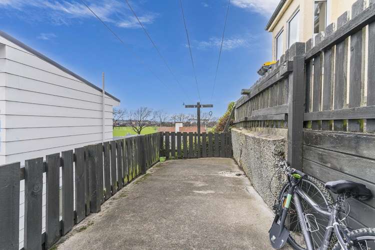 17 Lees Street Dunedin Central_21