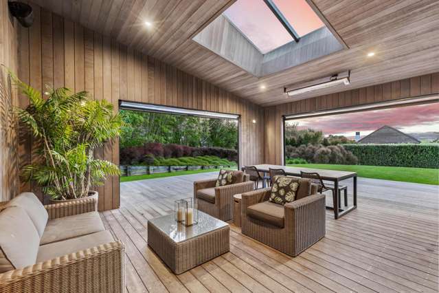 15 Myra Evelyn Grove Dairy Flat_1