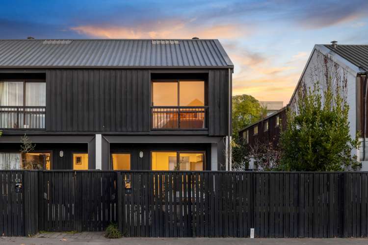 2/10 Conference Street Christchurch Central_11