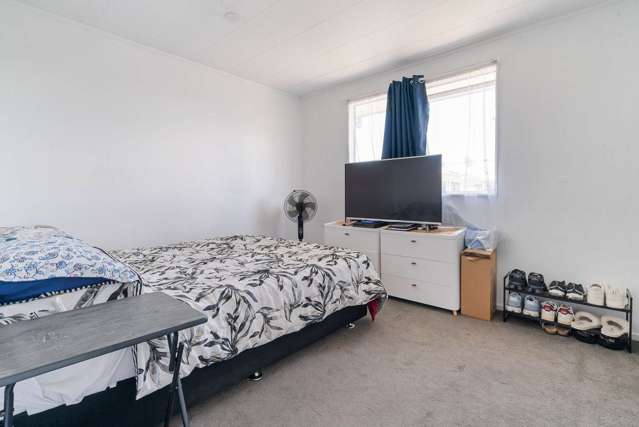2/18 Kennington Drive Clendon Park_4