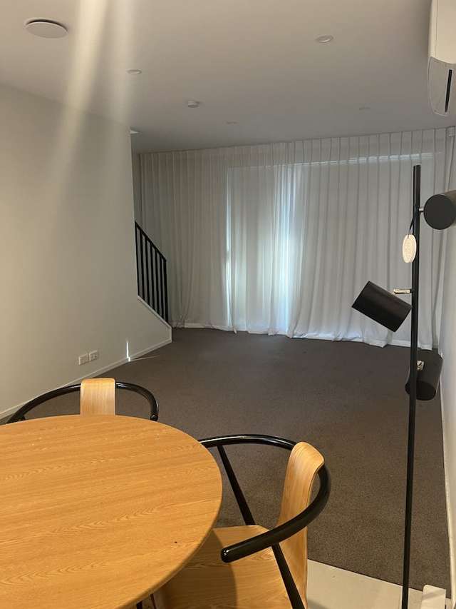 10 Paterae Lane Flat Bush_3