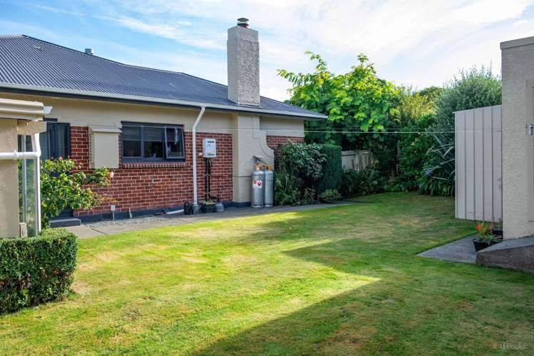 2 Ashbury Avenue Waimataitai_21
