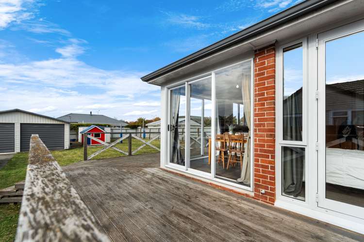 38 Lambeth Crescent Redwood_16