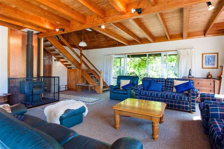 15 Tirimoana Terrace Anakiwa and Surrounds_16