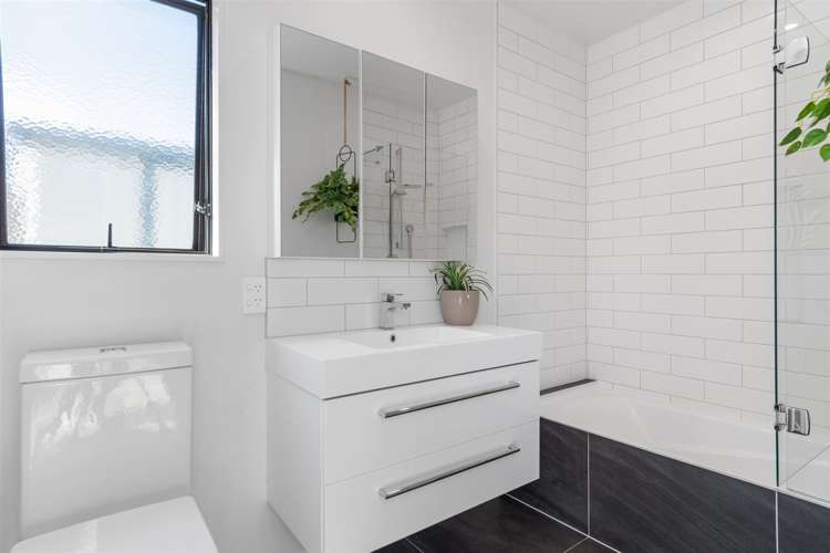 2/563 Maunganui Road Mount Maunganui_11