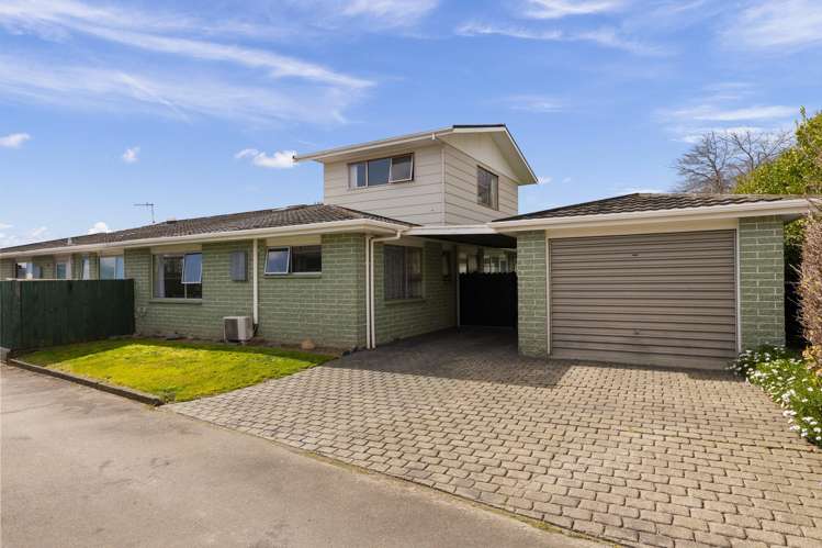 2/20 Cobham Crescent_0
