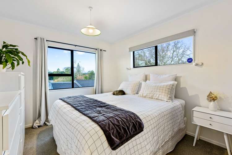 2/7 Eskdale Road Birkdale_11