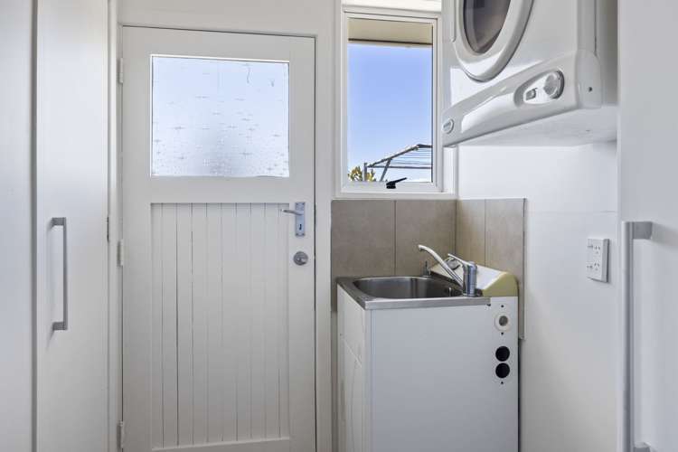 364 Devon Street East Strandon_11