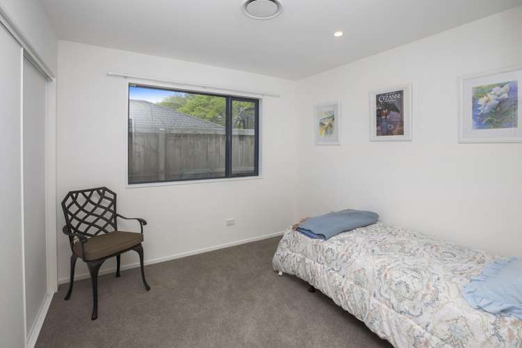 13 Crossley Avenue Woodend_9