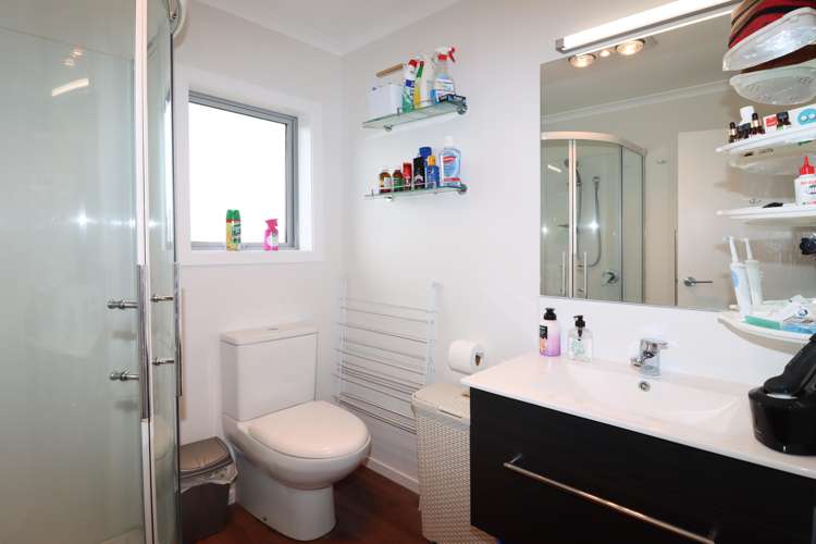 1 Routhan Way Carterton_16