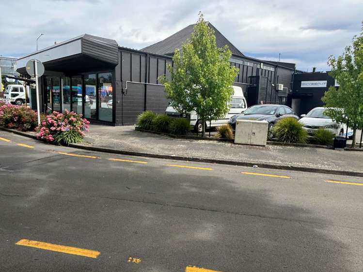 2 Main North Road Papanui_6