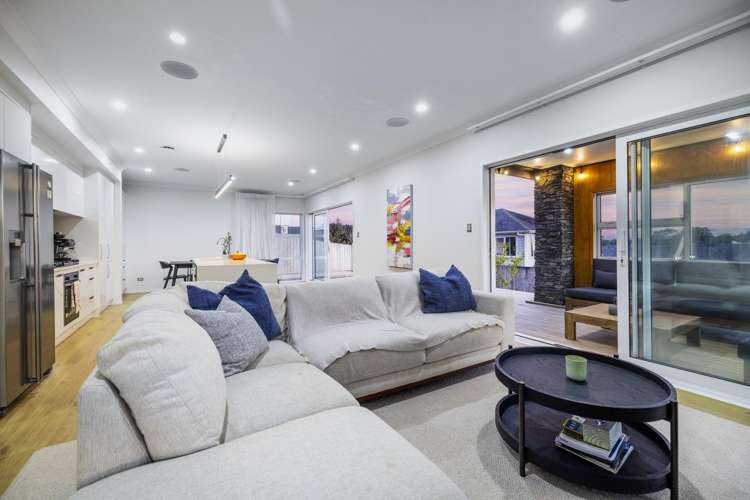 2 Tauwaka Crescent_4