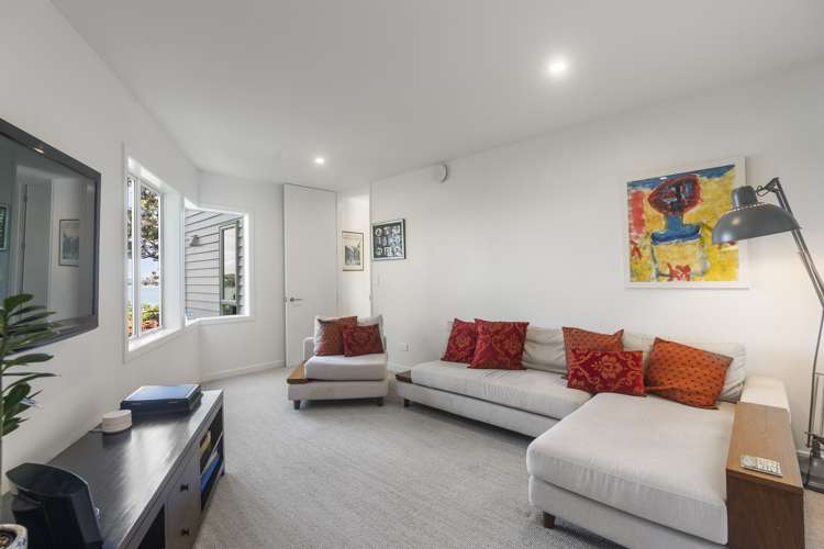 83 Ngataringa Road Devonport_21