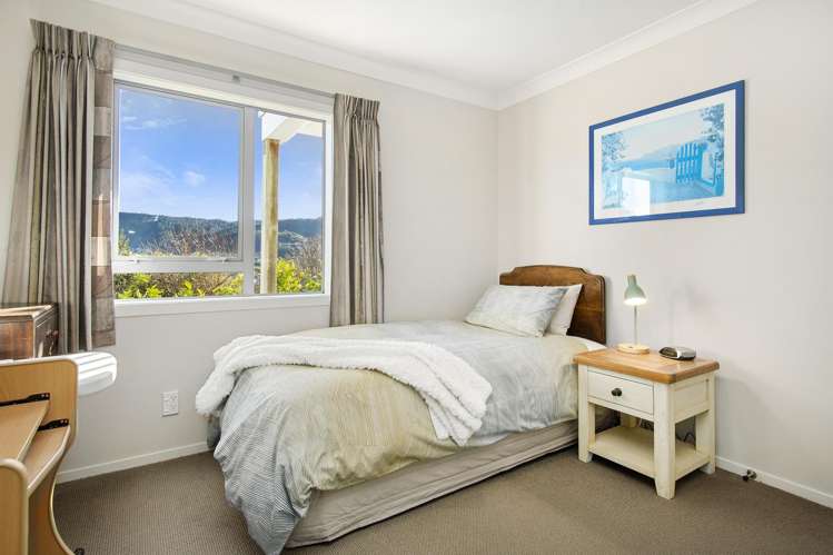 22a Bartlett Grove Tawa_12