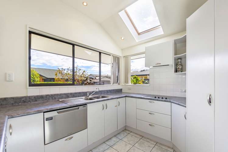 5 Di Pierri Way The Wood_4