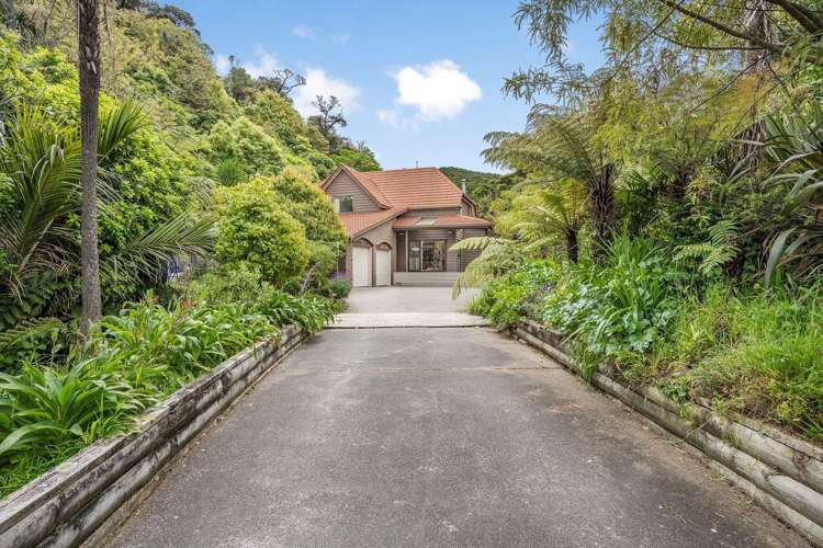 5 Lady Bell Grove Lowry Bay_7