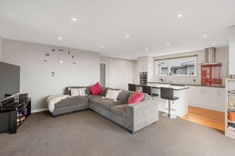 22 Stephen Street Halfway Bush_5