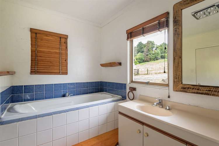 73 Haruru Road Tahekeroa_18