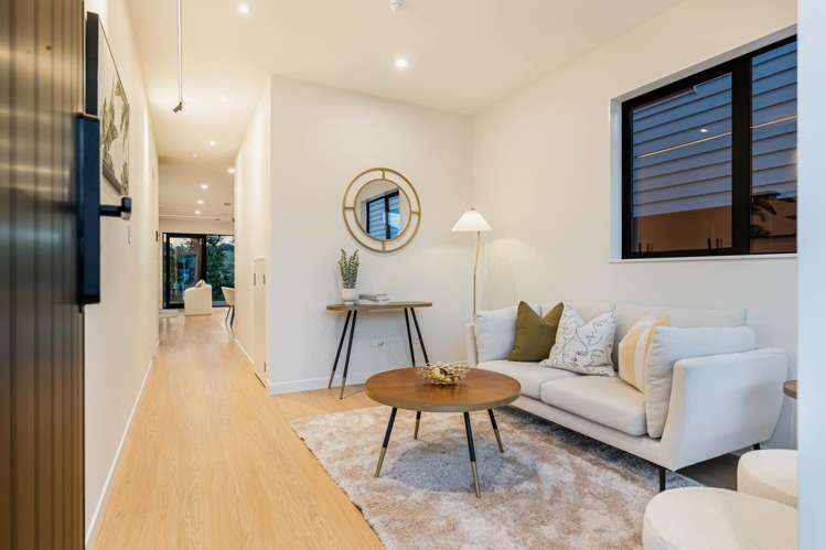 82 Tukutata Crescent Milldale_13