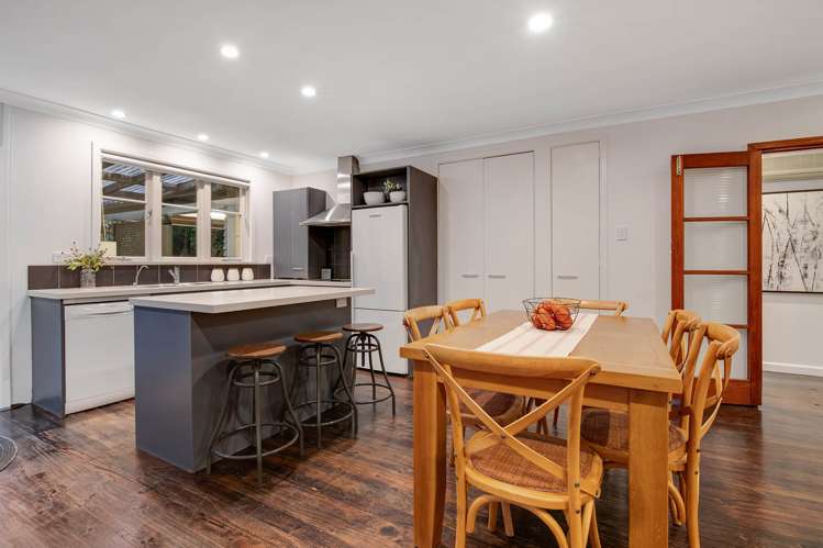 3 Moffat Road Red Beach_11