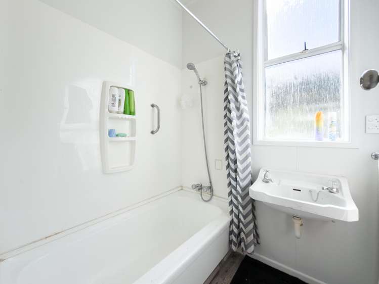16A-B Johnston Street Gore_25