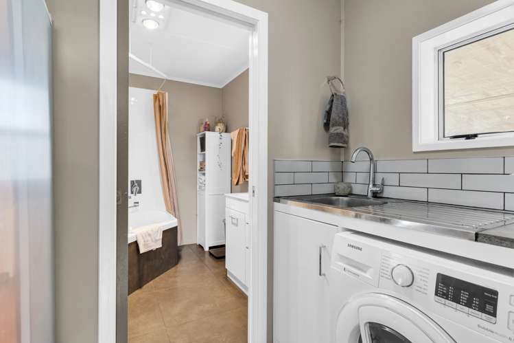 487 Lincoln Road Inglewood_17