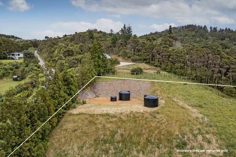 35 Spikes Way Whitianga_11