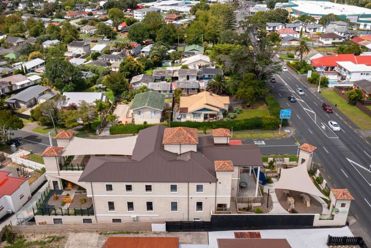 3145 Great North Road New Lynn_8