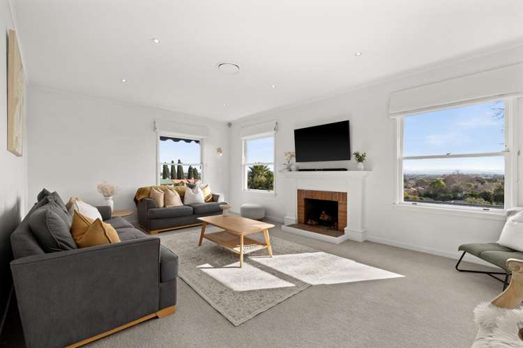 21 Busby Hill Havelock North_15