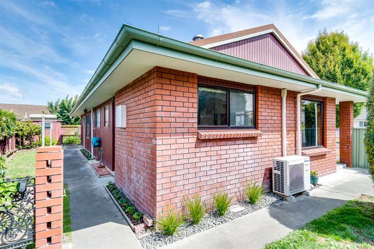 1 Lowther Place Taradale_13