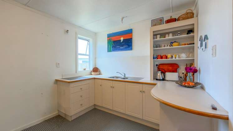 128 Hampton Road Whangamatā_7