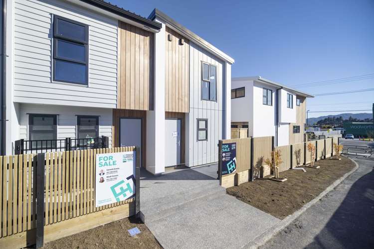 31 Wainuiomata Road_0