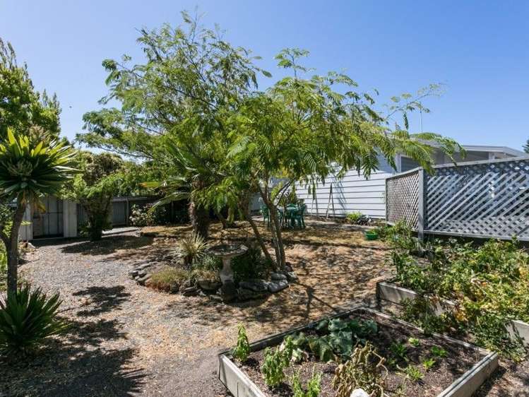 64a The Esplanade Westshore_10