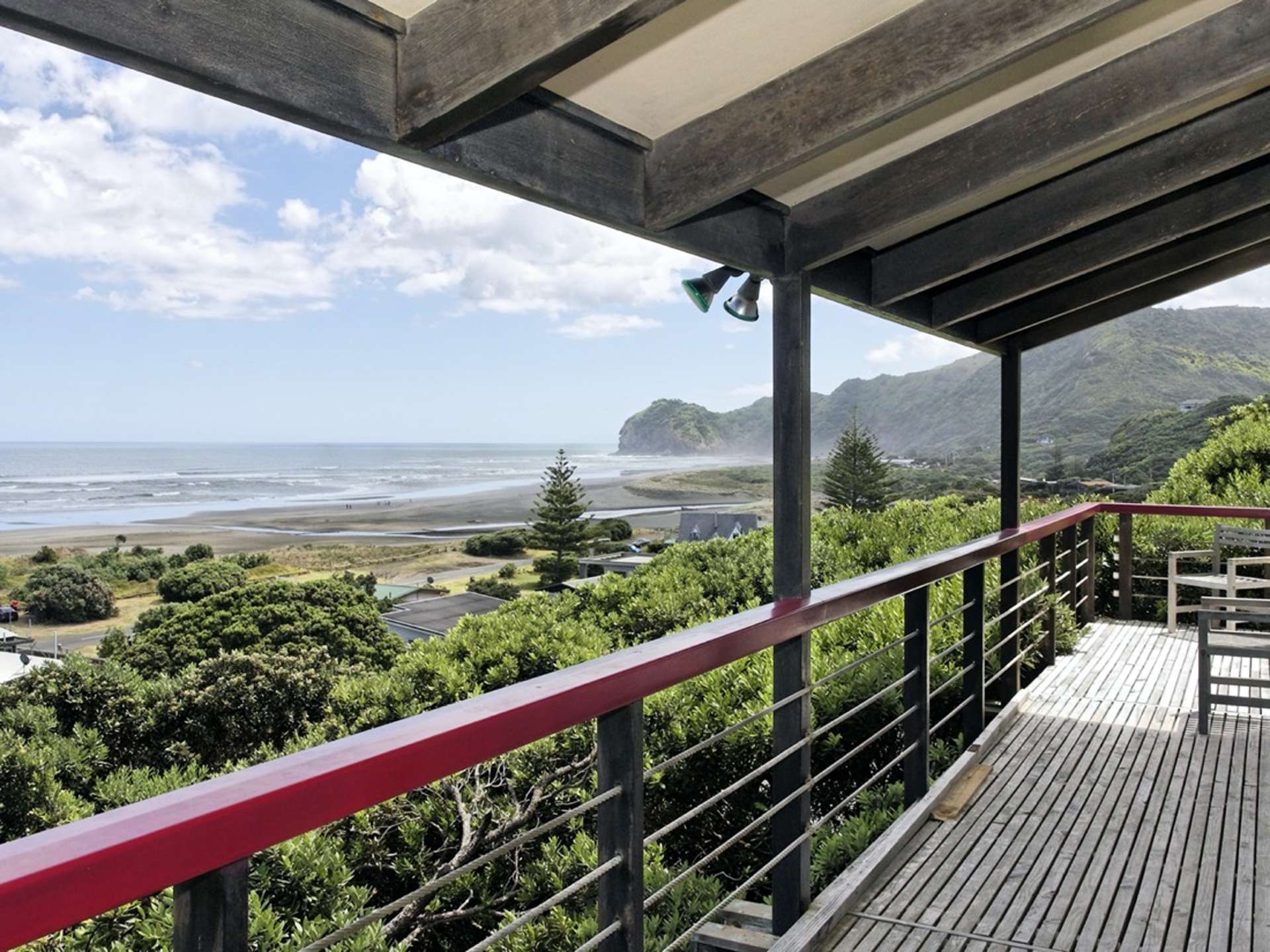 101 Marine Parade Piha_0