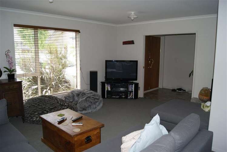 2 Avening Close Blenheim Central_8