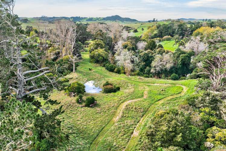 42 Ford Road Paparoa_30