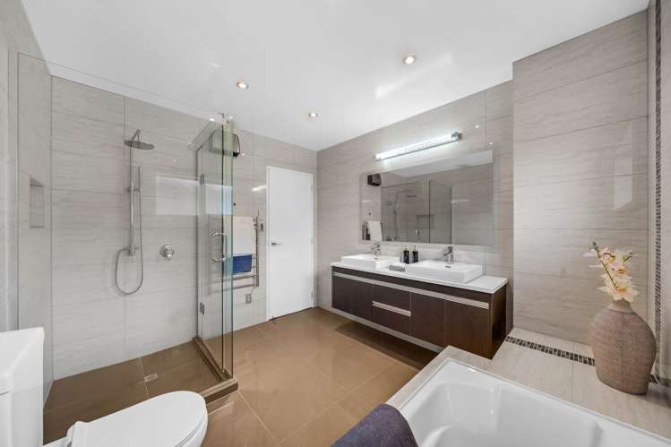 57 Kerrykeel Drive Flat Bush_21